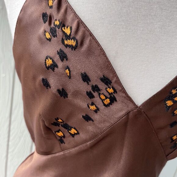 VTG 90s Natori Satin Slip Dress XS/S Leopard Embroidery Crisscross Back - Picture 2 of 9